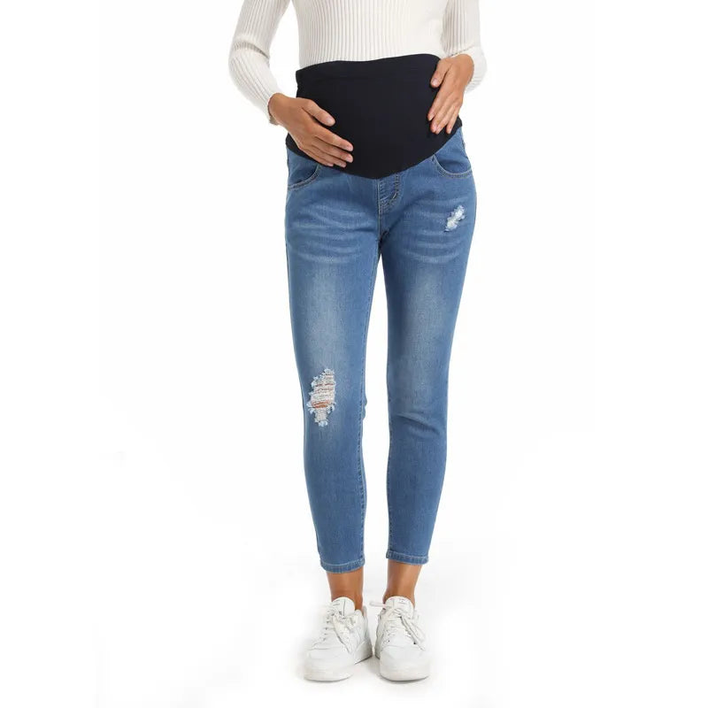 👖Slim Fit Ripped Bump-Friendly Jeans